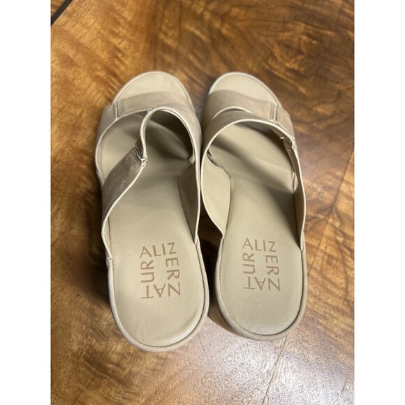 Naturalizer Women’s 7 Chunky Block Heels Sandals Tan Leather Slip On Comfort - Picture 5 of 9